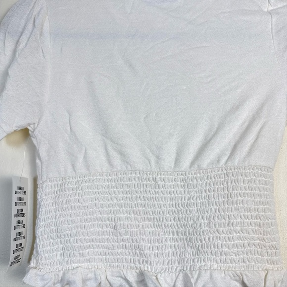 Urban Outfitters Womens White Smocked Crop Top NEW XS Stretch Y2K Casual Ruffle - Picture 7 of 8